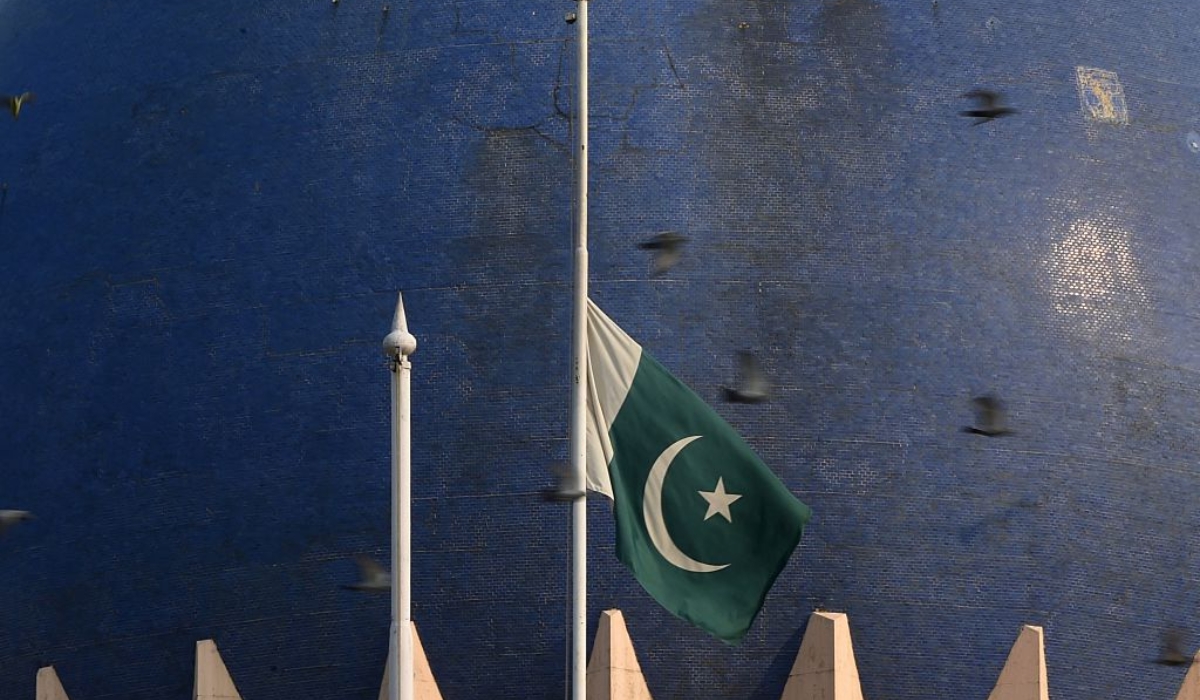 Pakistan Declares Mourning After Passing of Qatar’s Father Amir